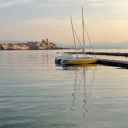 Apartment Family - Fully Equipped, Close To Sandy Beaches & Restaurants, Pool, Balcony, Garage Antibes