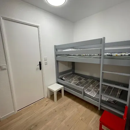 Family - Fully Equipped, Close To Sandy Beaches & Restaurants, Pool, Balcony, Garage Апартаменти Антіб