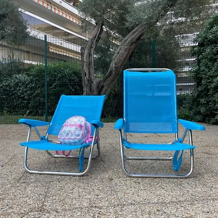 Family - Fully Equipped, Close To Sandy Beaches & Restaurants, Pool, Balcony, Garage Apartment