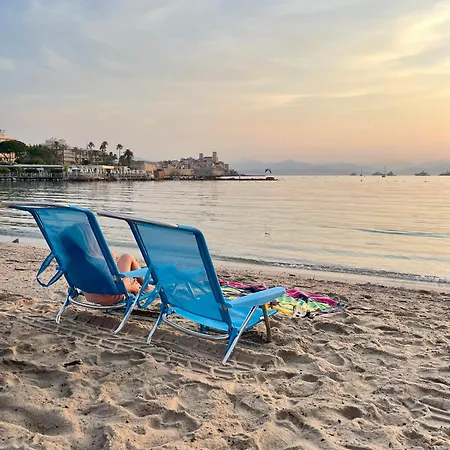 Family - Fully Equipped, Close To Sandy Beaches & Restaurants, Pool, Balcony, Garage