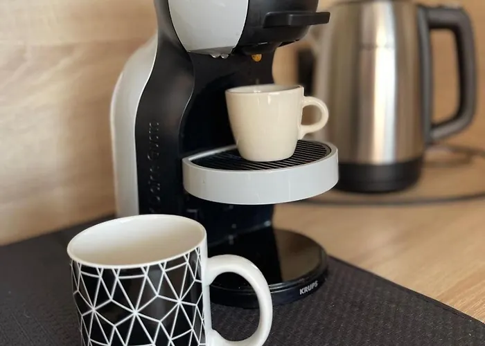 Daire Family - Fully Equipped, Close To Sandy Beaches & Restaurants, Pool, Balcony, Garage