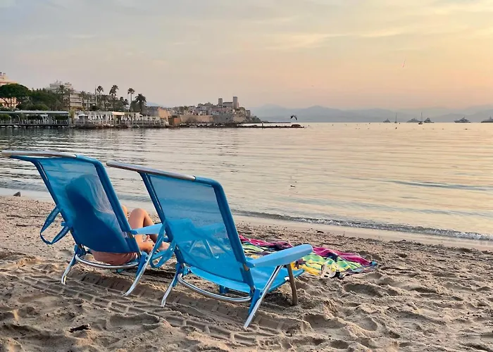 Family - Fully Equipped, Close To Sandy Beaches & Restaurants, Pool, Balcony, Garage